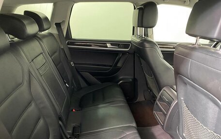 Volkswagen Touareg III, 2011 год, 1 649 000 рублей, 14 фотография
