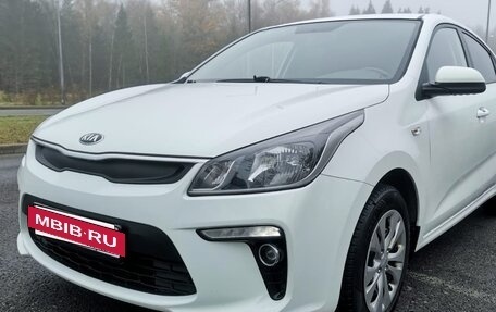 KIA Rio IV, 2017 год, 1 300 000 рублей, 2 фотография