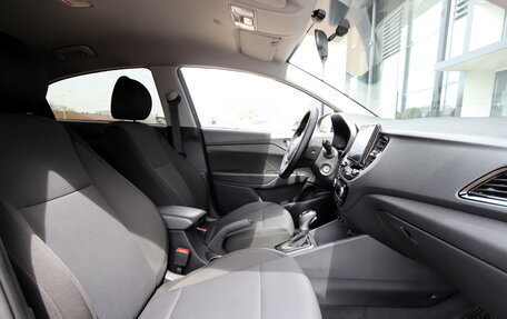 Hyundai Solaris II рестайлинг, 2021 год, 1 660 000 рублей, 9 фотография