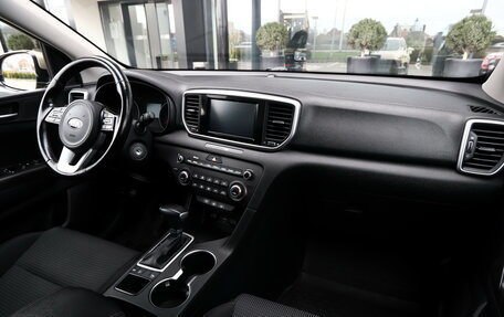 KIA Sportage IV рестайлинг, 2018 год, 2 050 000 рублей, 17 фотография