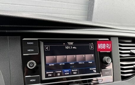 Volkswagen Transporter T6 рестайлинг, 2019 год, 3 799 000 рублей, 17 фотография