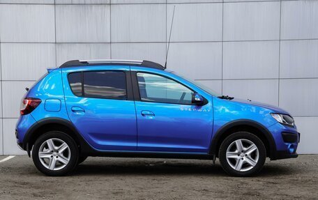 Renault Sandero II рестайлинг, 2017 год, 1 130 000 рублей, 5 фотография