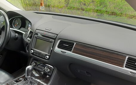 Volkswagen Touareg III, 2015 год, 2 800 000 рублей, 16 фотография