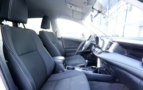 Toyota RAV4, 2015 год, 2 130 000 рублей, 7 фотография
