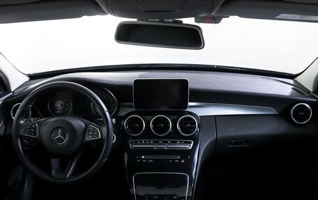 Mercedes-Benz C-Класс, 2017 год, 1 700 000 рублей, 28 фотография
