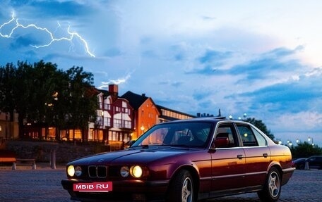 BMW 5 серия, 1989 год, 650 000 рублей, 6 фотография