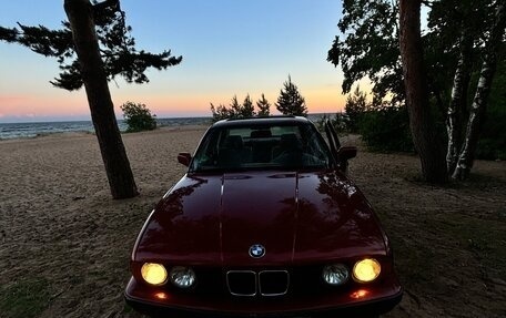BMW 5 серия, 1989 год, 650 000 рублей, 13 фотография