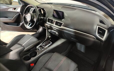 Mazda 3, 2017 год, 1 629 000 рублей, 21 фотография