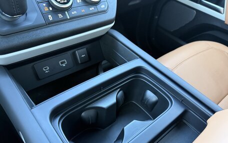 Land Rover Defender II, 2022 год, 7 700 000 рублей, 26 фотография