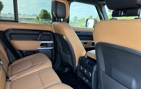 Land Rover Defender II, 2022 год, 7 700 000 рублей, 19 фотография