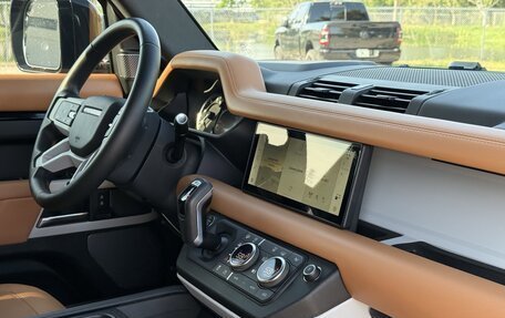 Land Rover Defender II, 2022 год, 7 700 000 рублей, 14 фотография