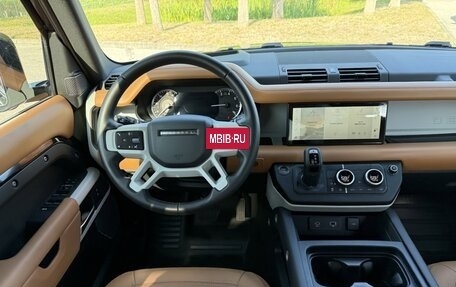 Land Rover Defender II, 2022 год, 7 700 000 рублей, 17 фотография