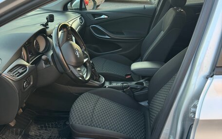 Opel Astra K, 2019 год, 1 450 000 рублей, 16 фотография