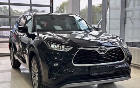 Toyota Highlander, 2025 год, 5 600 000 рублей, 2 фотография