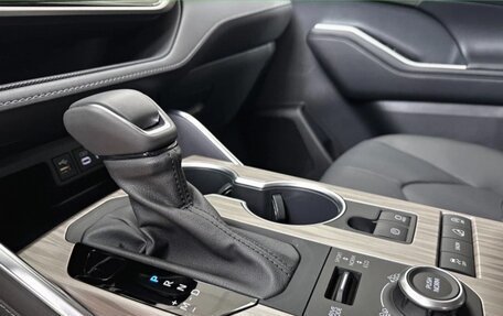 Toyota Highlander, 2025 год, 5 600 000 рублей, 10 фотография