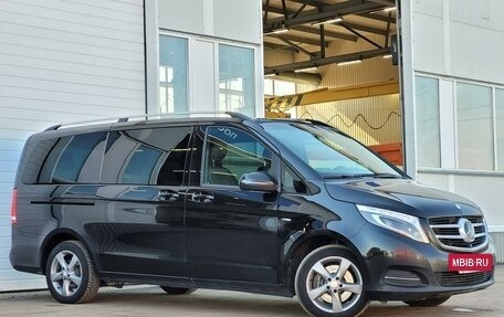 Mercedes-Benz V-Класс, 2017 год, 3 699 000 рублей, 3 фотография