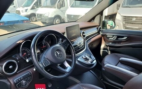 Mercedes-Benz V-Класс, 2017 год, 3 699 000 рублей, 9 фотография