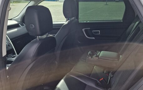 Land Rover Discovery Sport I рестайлинг, 2017 год, 2 300 000 рублей, 9 фотография