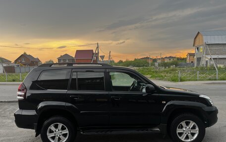 Toyota Land Cruiser Prado 120 рестайлинг, 2006 год, 1 600 000 рублей, 16 фотография
