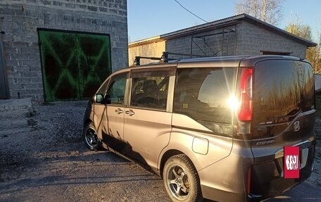 Honda Stepwgn IV, 2016 год, 1 400 000 рублей, 3 фотография