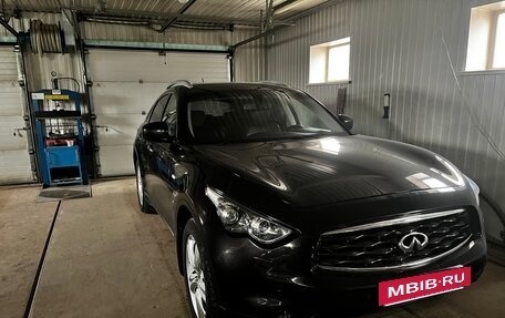 Infiniti FX II, 2011 год, 1 900 000 рублей, 8 фотография