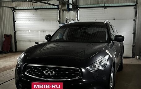 Infiniti FX II, 2011 год, 1 900 000 рублей, 7 фотография