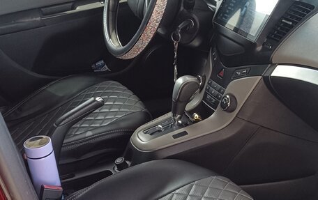 Chevrolet Cruze II, 2011 год, 700 000 рублей, 6 фотография