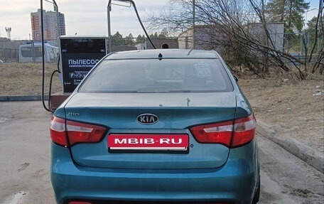 KIA Rio III рестайлинг, 2011 год, 600 000 рублей, 4 фотография