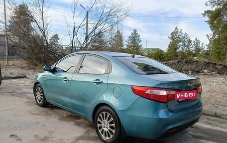KIA Rio III рестайлинг, 2011 год, 600 000 рублей, 6 фотография