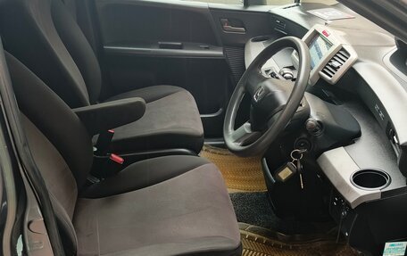 Honda Freed I, 2010 год, 950 000 рублей, 13 фотография