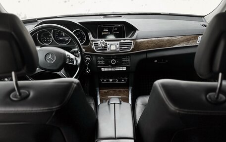 Mercedes-Benz E-Класс, 2015 год, 2 200 000 рублей, 2 фотография