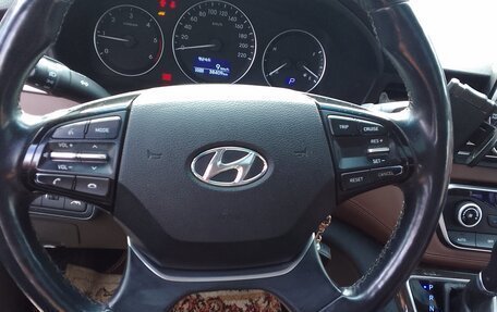 Hyundai Grand Starex Grand Starex I рестайлинг 2, 2018 год, 4 100 000 рублей, 3 фотография
