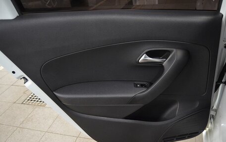 Volkswagen Polo VI (EU Market), 2014 год, 850 000 рублей, 15 фотография