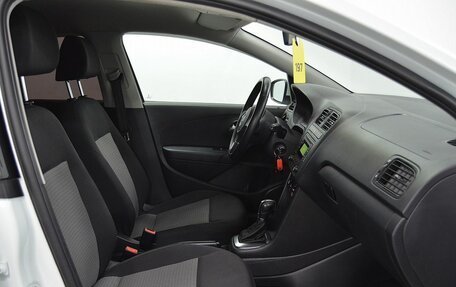 Volkswagen Polo VI (EU Market), 2014 год, 850 000 рублей, 23 фотография