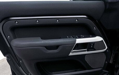 Land Rover Defender II, 2021 год, 6 732 809 рублей, 18 фотография