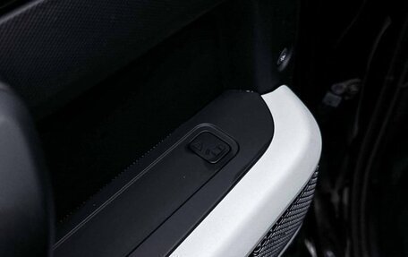 Land Rover Defender II, 2021 год, 6 732 809 рублей, 29 фотография