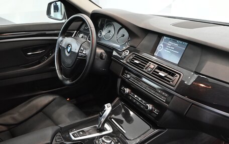 BMW 5 серия, 2011 год, 1 850 000 рублей, 13 фотография