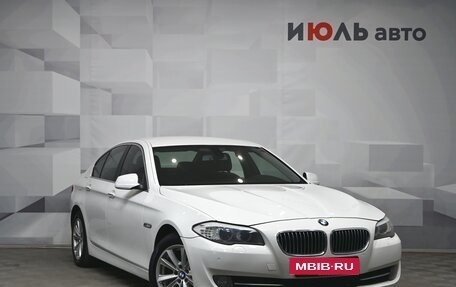 BMW 5 серия, 2011 год, 1 850 000 рублей, 4 фотография