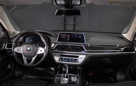 BMW 7 серия, 2020 год, 7 900 000 рублей, 23 фотография