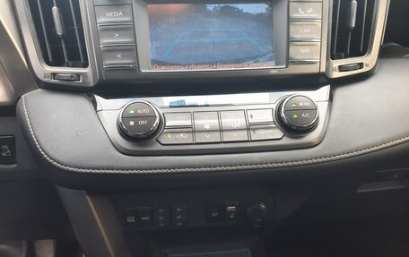 Toyota RAV4, 2014 год, 2 155 000 рублей, 14 фотография