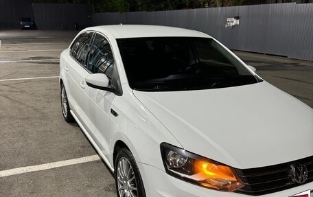 Volkswagen Polo VI (EU Market), 2016 год, 1 200 000 рублей, 2 фотография
