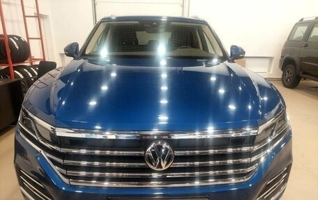 Volkswagen Touareg III, 2018 год, 4 699 000 рублей, 2 фотография