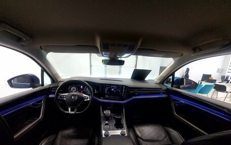 Volkswagen Touareg III, 2018 год, 4 699 000 рублей, 13 фотография