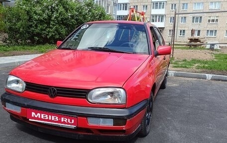 Volkswagen Golf III, 1993 год, 280 000 рублей, 2 фотография