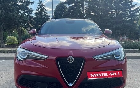 Alfa Romeo Stelvio, 2018 год, 2 850 000 рублей, 1 фотография