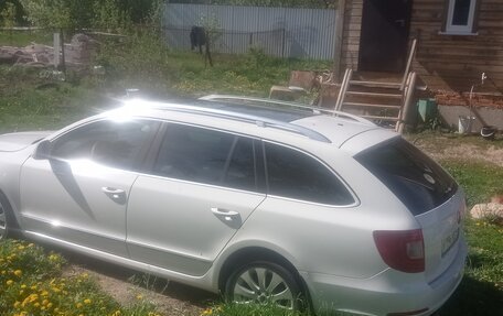 Skoda Superb III рестайлинг, 2013 год, 800 000 рублей, 2 фотография