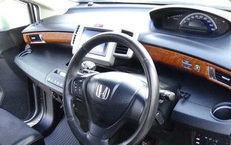 Honda Freed I, 2014 год, 1 390 000 рублей, 11 фотография