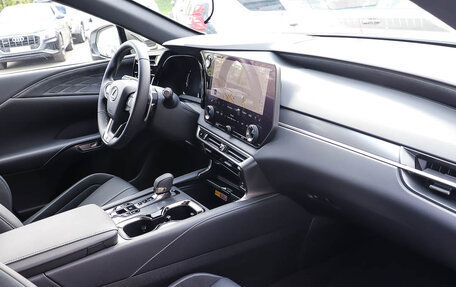 Lexus RX IV рестайлинг, 2024 год, 12 900 000 рублей, 16 фотография