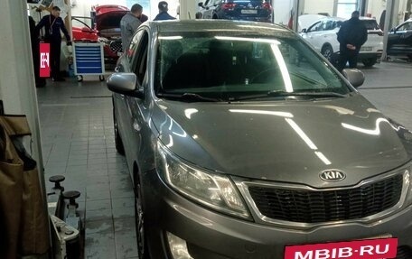 KIA Rio III рестайлинг, 2014 год, 840 000 рублей, 2 фотография