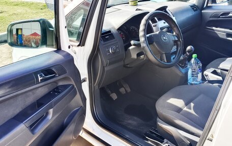 Opel Zafira B, 2011 год, 720 000 рублей, 9 фотография